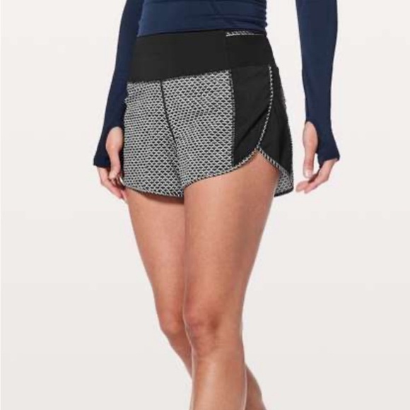 Lululemon Real Quick Short - Picture 1 of 3